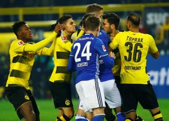 Gola, përmbysje dhe kartona të kuq. Derbi i ‘Ruhr-it’  zhgënjen Dortmund