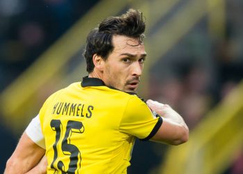Hummels  rikthehet në shtëpi!