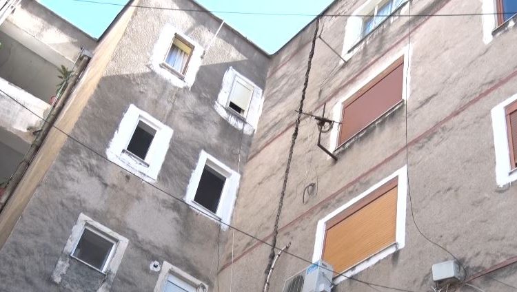 Ekspertët: Ndërtimet kaluan testin, pallatet nuk kanë dëmtime në strukturë