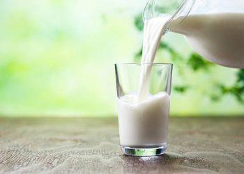 Çfarë i ndodh organizmit kur nga ushqimi eliminoni produktet e qumështit