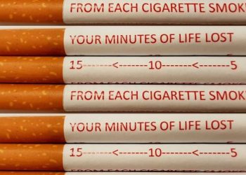 Në Australi propozohet që në çdo cigare të shkruhen efektet e këqija të saj