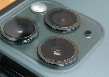 Bëjeni celularin të duket si iPhone 11 me këtë stiker të ri