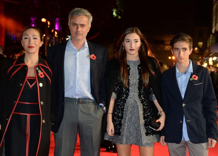 Jose Mourinho ndahet nga bashkëshortja pas 30 vitesh martesë?