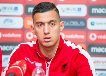 Uzuni: Jam krenar që i përfaqësoj ngjyrat kueqzi