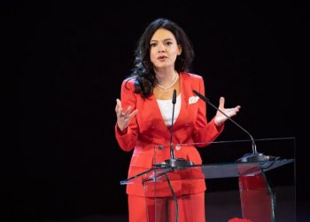 Elisa Spiropali i jep mesazhin e fortë presidentit Meta para 2 Marsit