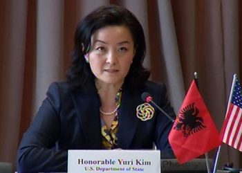 Çelja e negociatave/ Ambasadorja e SHBA: Pasqyron punën e palodhur të qeverisë shqiptare