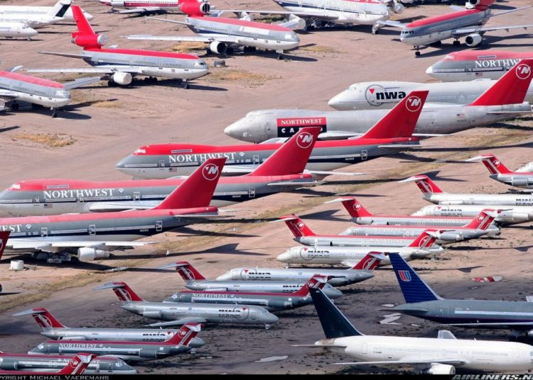 Qielli është bosh, në tokë nuk ka më vend për aeroplanët