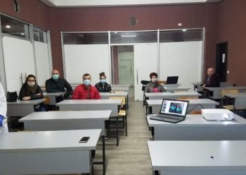 FOTO-COVID-19/ 3 mijë mjekë dhe farmacistë i bashkohen thirrjes për shërbim, Manastirliu: Shembull solidariteti dhe sakrifice