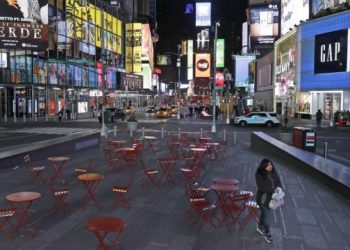 New York-u mbyll shkollat deri në përfundim të vitit shkollor