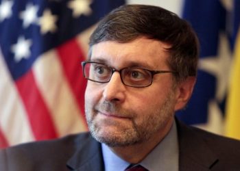 Palmer: SHBA fonde Shqipërisë për teste dhe pajisje mbrojtëse