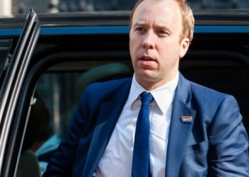 Vaksina anti-Covid/ Britania: Nga e enjtja do të nisin testet te njerëzit