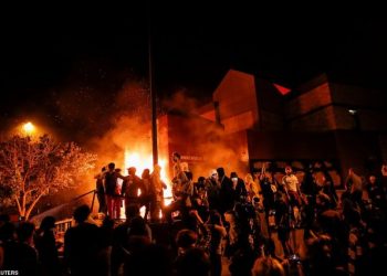 Protestat në SHBA, Trump bën gati ushtrinë: Kur të fillojnë plaçkitjet, do të nisin edhe të shtënat