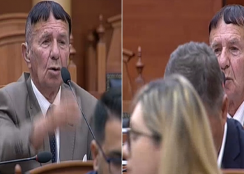 Deputeti tërheq vëmendje me look-un e ri, lyen flokë dhe pret baluket në formë kapelon