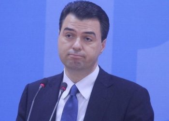 SHËNIM/ Meta-Berisha, presion Bashës: Do zgjedhësh SHBA-në, apo ne? Zgjidh e merr, por kujdes se njëherë të falëm