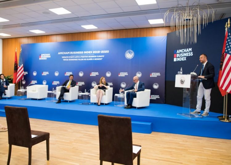 Konferenca e Dhomës Amerikane të Tregtisë, Shalsi: Po investojmë duke ndjekur rezultatet e anketimeve që bëhen për biznesin.