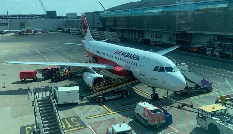 Itali, Air Albania lë në aeroport pa nisur 40 shqiptarë me bileta të paguara