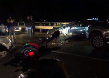 Tiranë, makina përplas 22-vjecarin me bicikletë, dërgohet me urgjencë në spital