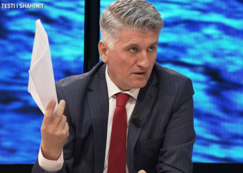 “Çfarë bëri Turi?”, Porfesori i njohur: Absurde! Provimi të përsëritet, nuk e njohin gjuhën shqipe