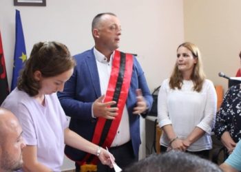 KQZ konfirmon në detyrë kryetarin e Bashkisë Mat, Agron Malaj