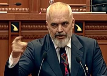 Perdhunimi i 15-vjecares, Rama “plas” ne Kuvend: Po ridhunoni vajzen dhe Besa Shahinin!