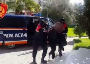 Arrestime masive në Tiranë, e pëson keq edhe një vajzë e re. Ja për çfarë akuzohen
