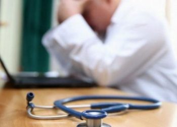 Pas tre javësh në spital/ Një tjetër mjek humb jetën nga koronavirusi