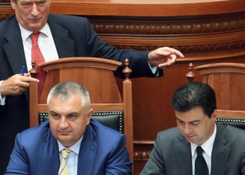 Sot bëjnë si patriotë/ Kur Berisha dhe Meta mbrojtën paktin e firmosur nga Basha në Gjykatën Kushtetuese