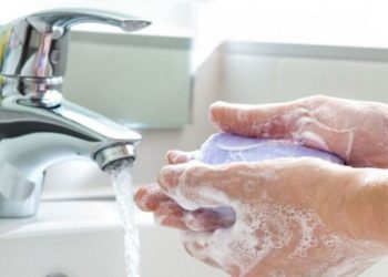Ç’thonë ekspertët për larjen e duarve në sfidën kundër koronavirusit
