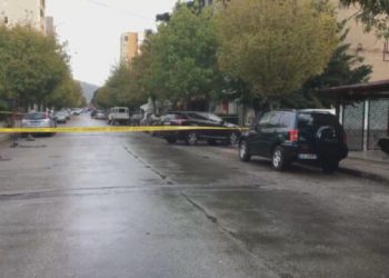 Elbasan, qëllon me kallashnikov në drejtim të Policisë. Plagosen dy kalimtarë