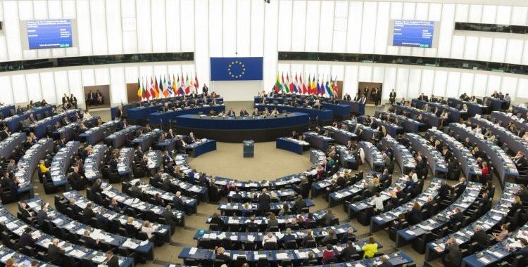 Parlamenti evropian miraton rezolutën kindër Turqisë
