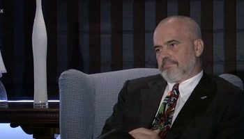 Rama për mediat greke: Çështja e detit të zgjidhet në gjykatë ndërkombëtare