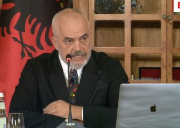 “Po kopjon Bashën”/ Rama replikë me gazetaren: Vdee.ksha unë për ty dhe për…