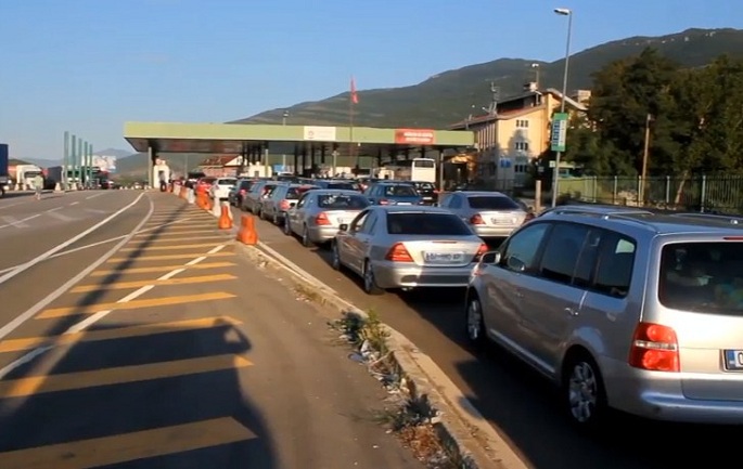 Greqia shtyu masat për Shqipërinë deri më 7 qershor, policia kufitare: Do kalojnë deri në 400 punëtorë sezonalë në ditë, nga ora..