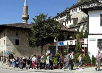 Mbi gjysmë milioni persona vizituan Shqipërinë në 4 mujorin e fundit