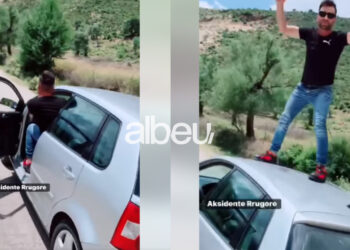 “Tik Toku” burim aksidenti në Shqipëri, i riu lë makinën pa shofer dhe ngjitet në gabinë (VIDEO)