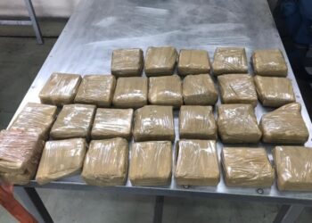 Detajet e aksionit/ Si u kapën 14 kg kokainë në kroskotin e Benz-it