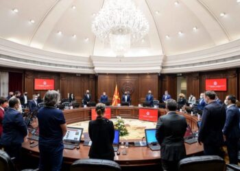 Aludimet rreth shkakut të zjarrit në spitalin e Tetovës, qeveria e RMV miraton hetim nga ekspertët më të mirë të NATO-s, MSH: Kini besim të spitalet, gjithçka sipas standarteve