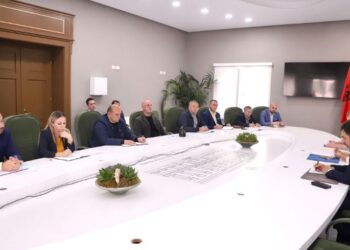 Çuçi ultimatum IKMT-së: Shembni ndërtimet që nuk legalizohen