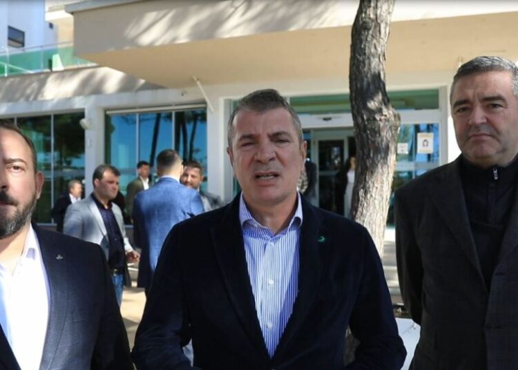 Damian Gjiknuri mbledh kryetarët e partisë në 61 bashkitë e vendit, zbulohen detajet e takimit