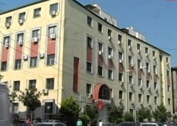 Shkrirja e ALUIZN-it në Durrës, mungesa dokumentesh në 215 dosje legalizimi
