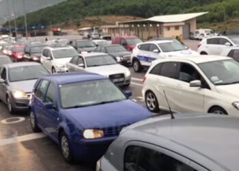 Fluks në Morinë pasi Kosova hoqi kushtin për dozën e tretë