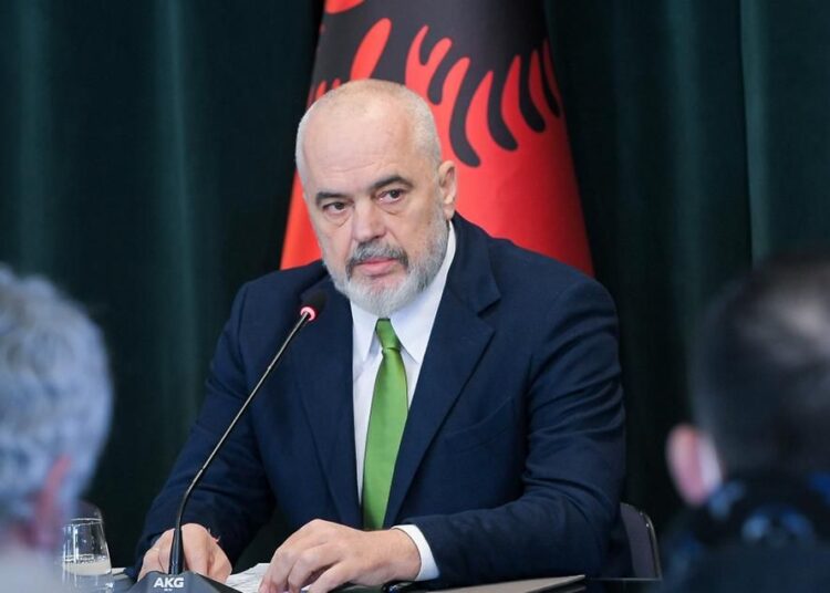 Rama ultimatum furnitorëve të naftës: Kush vendos çmimin më të lartë se sa të përcaktuar nga bordi, do të humbisni pikën e karburanteve