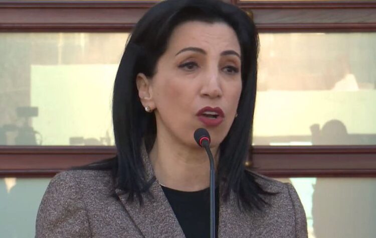 Ministrja Kushi tregon se cilët studentë përfitojnë bursa: Ja për kë do të ketë pagesë ekstra