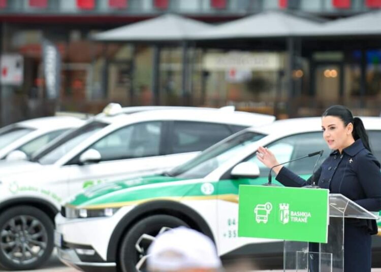 Makinat elektrike në Shqipëri, qeveria vendos heqjen e taksave dhe uljen e TVSH-së