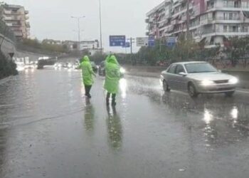 Moti i keq/ Policia Rrugore apel shoferëve: Moderoni shpejtësinë, jemi në gatishmëri për t’iu ardhur në ndihmë qytetarëve në rast nevoje