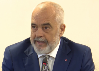 Konfiskohen 15 ndërtime pa leje/ Rama: Do përdoren të gjitha për interes publik