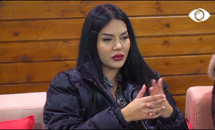 Efi tregon si e pritën prindërit dhe partneri pasi u eliminua nga “BBV”!: Babai me lot në sy
