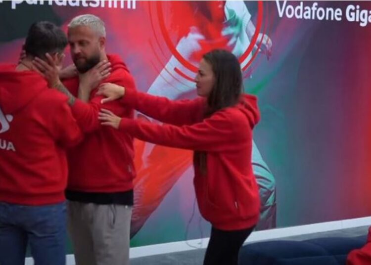 Unë s’di të puth? Luizi kap Maestron. Ndërhyn Kiara