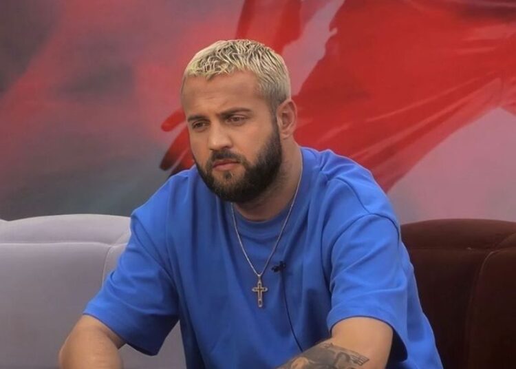 Top Channel i pamëshirshëm, ia merr instagramin Luiz Ejllit