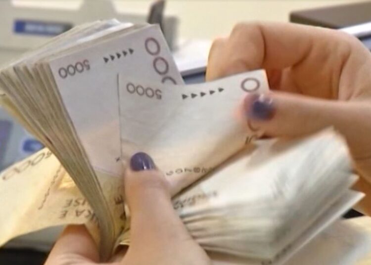 Rritja e pagave për sektorin publik, gjysma e rritjes në dhjetor 2023, tjetra në dhjetor 2024